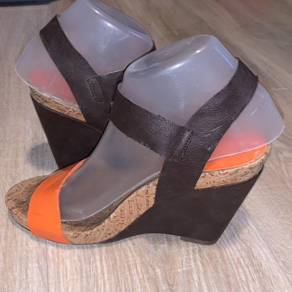Bcbgeneration Brandee brown orange wedges - Picture 2 of 8